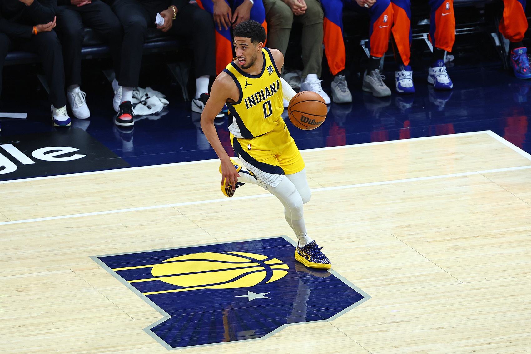 哈利伯顿创NBA历史纪录 分区决赛零失误三双惊艳全场