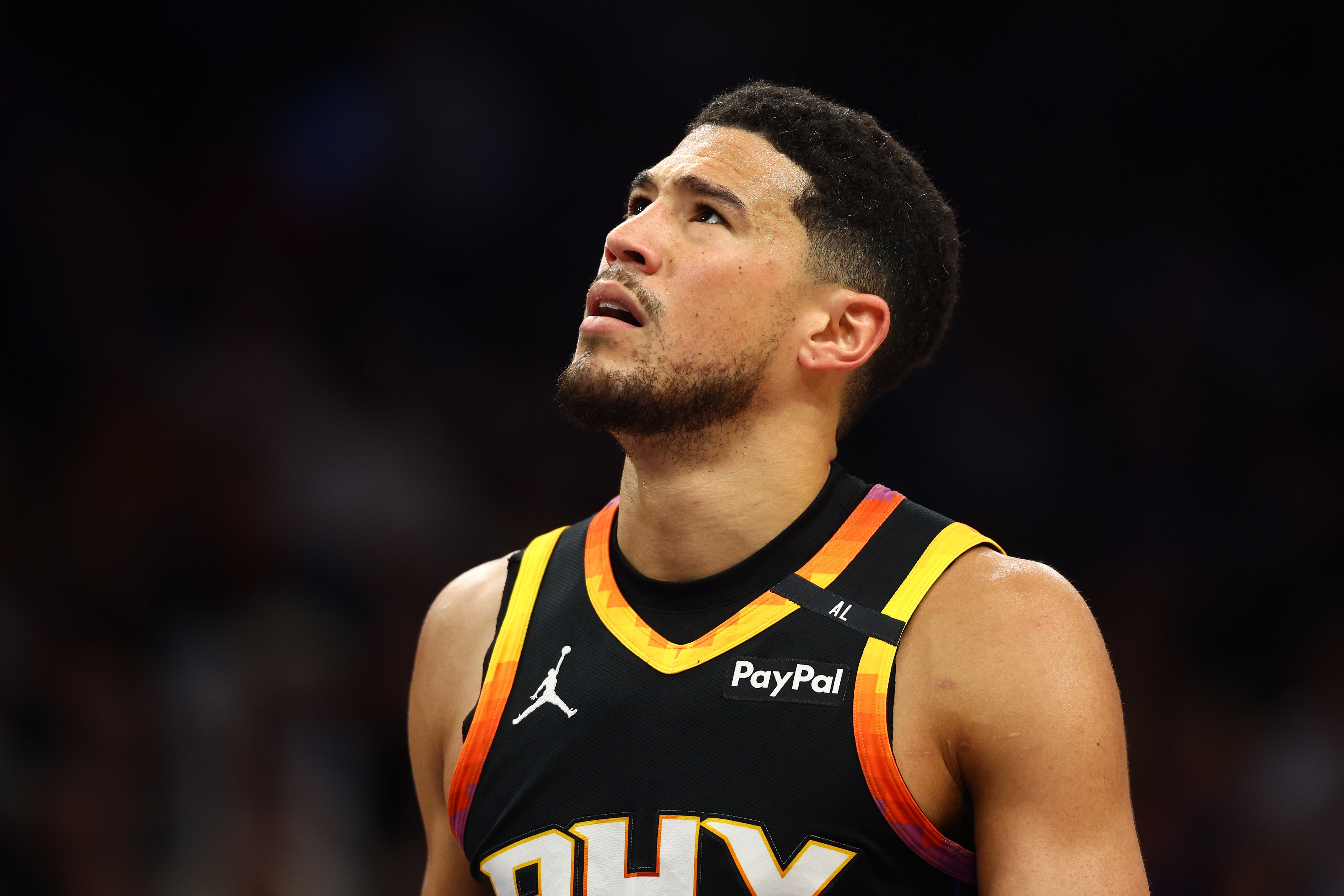 布克11年NBA生涯遭遇8任主帅更迭 太阳队帅位为何如此动荡