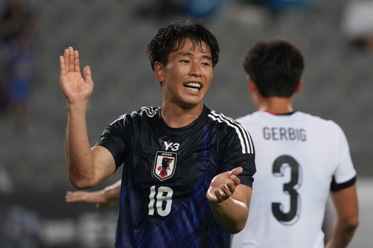 山田新坦言日本队席位争夺残酷 坦言压力巨大难掩无力感